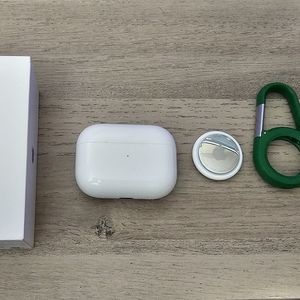 Airpods case only & airtag with case
